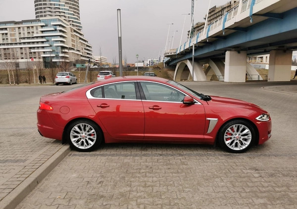 Jaguar XF cena 79900 przebieg: 125000, rok produkcji 2015 z Rzeszów małe 277